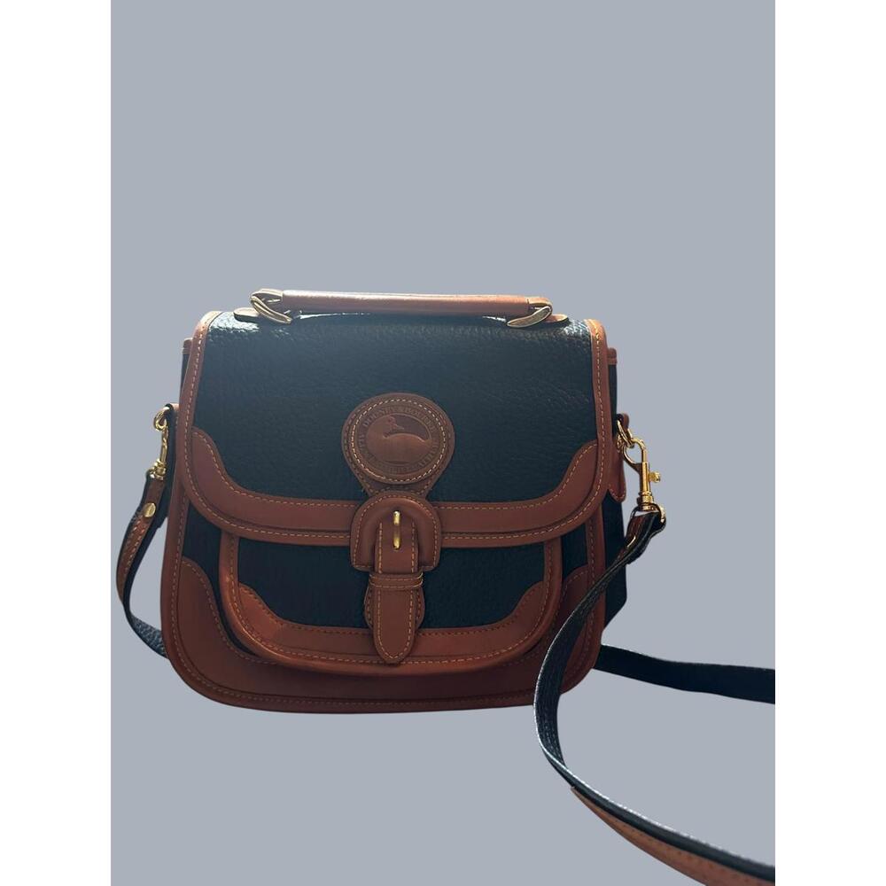 Vintage Dooney & Bourke AWL Flap Crossbody Navy USA 80s 90s - Picture 2 of 6